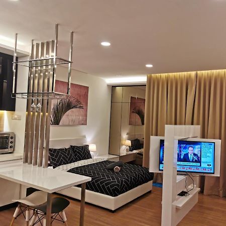 Ferienwohnung Apple 5 @ Menara Simfoni/Symphony Tower Free Wifi/Parking/Tv Box/Nexflix Cheras Exterior foto