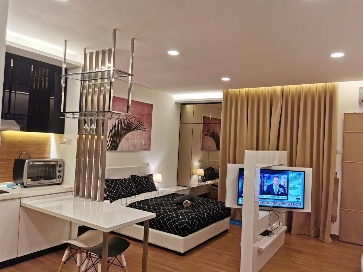 Ferienwohnung Apple 5 @ Menara Simfoni/Symphony Tower Free Wifi/Parking/Tv Box/Nexflix Cheras Exterior foto