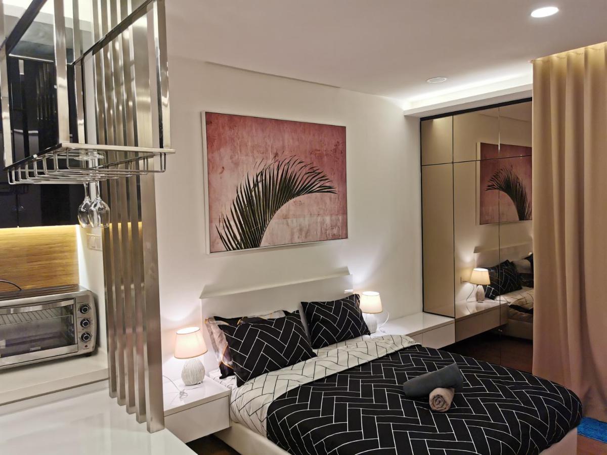 Ferienwohnung Apple 5 @ Menara Simfoni/Symphony Tower Free Wifi/Parking/Tv Box/Nexflix Cheras Exterior foto