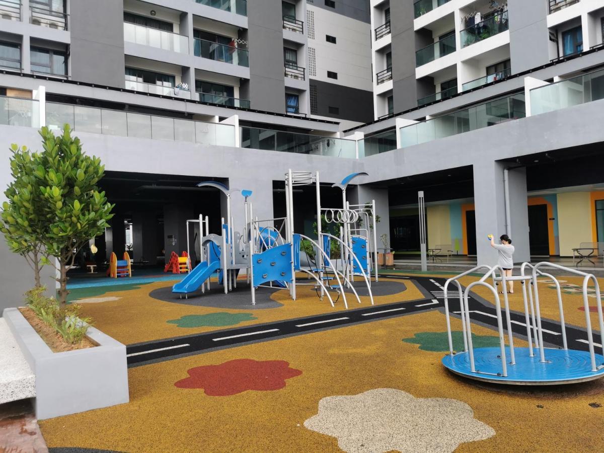 Ferienwohnung Apple 5 @ Menara Simfoni/Symphony Tower Free Wifi/Parking/Tv Box/Nexflix Cheras Exterior foto
