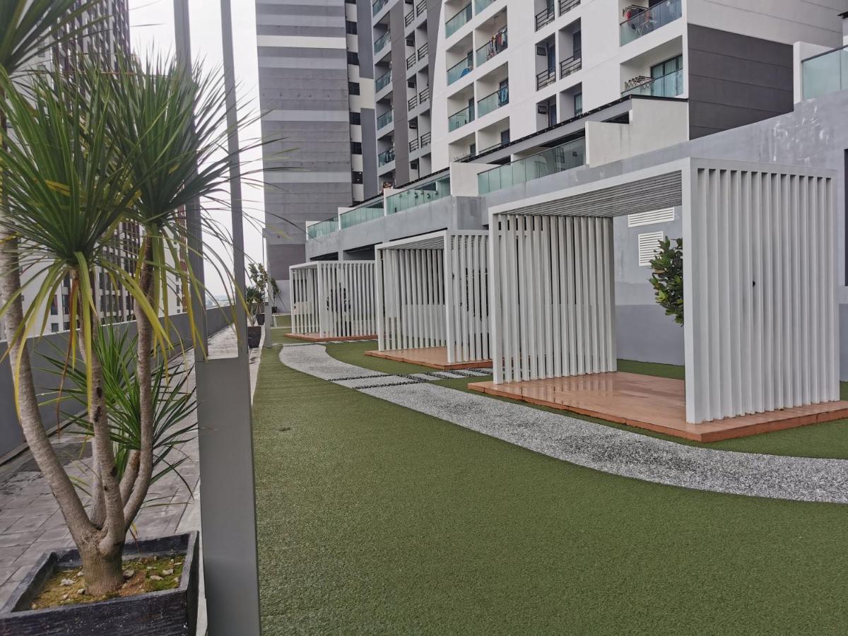 Ferienwohnung Apple 5 @ Menara Simfoni/Symphony Tower Free Wifi/Parking/Tv Box/Nexflix Cheras Exterior foto
