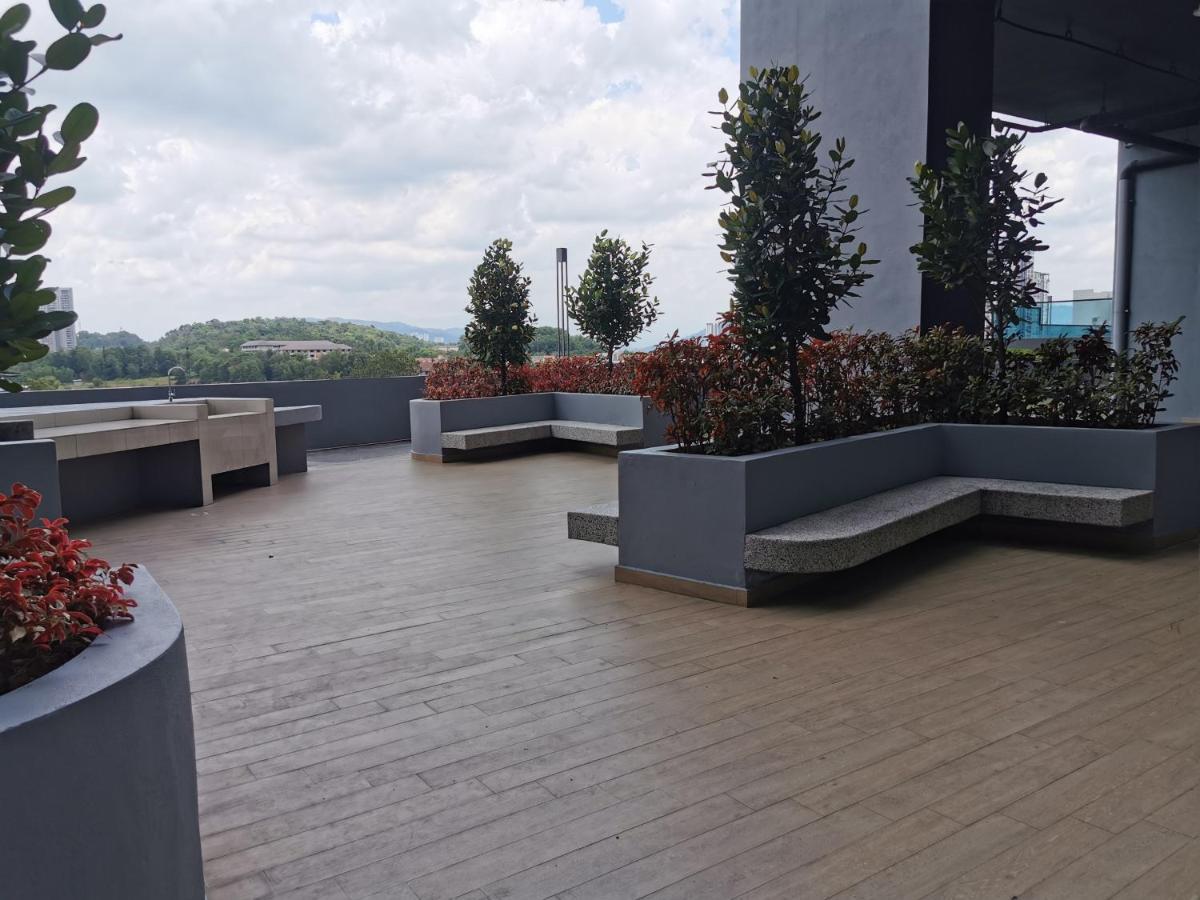 Ferienwohnung Apple 5 @ Menara Simfoni/Symphony Tower Free Wifi/Parking/Tv Box/Nexflix Cheras Exterior foto